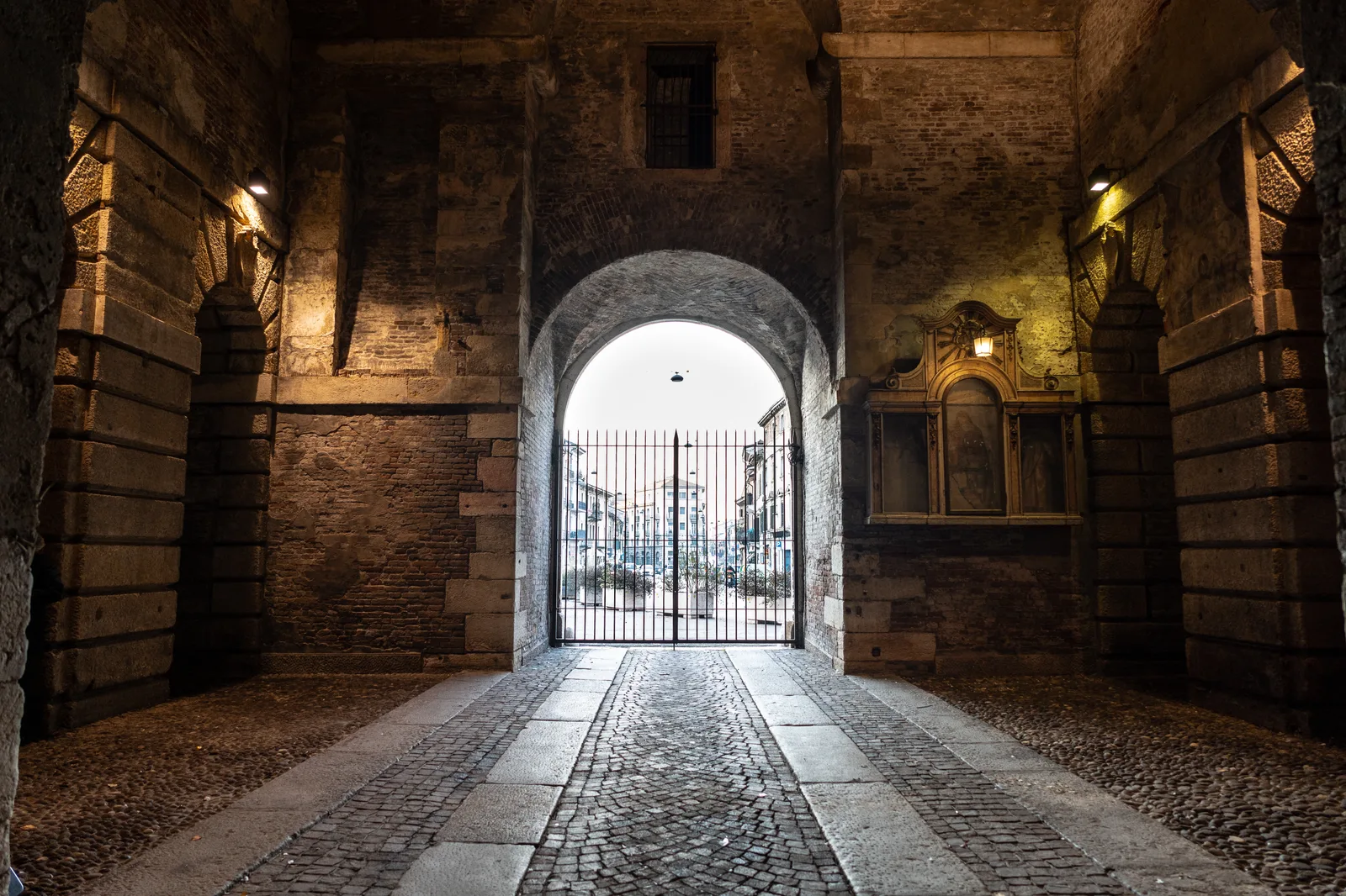 Main view at Porta Vescovo Verona Verona — travel photo