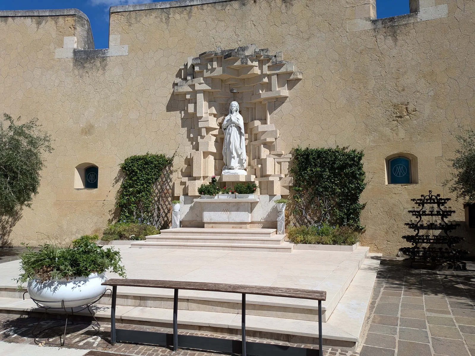 Main view at Santuario della Madonna di Lourdes Verona — travel photo