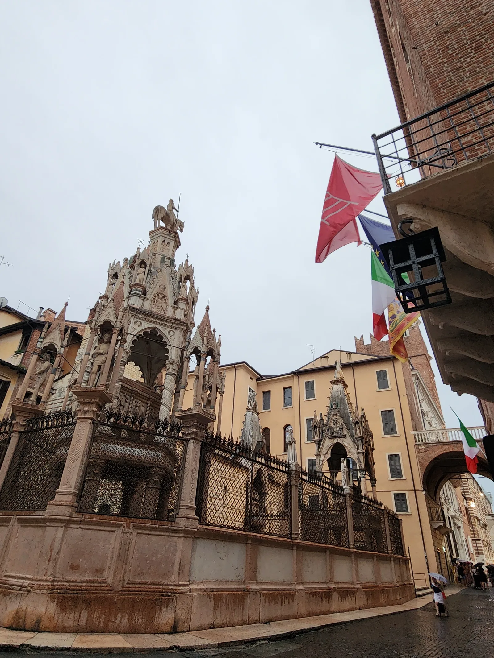 Main view at Scaliger Tombs Verona — travel photo