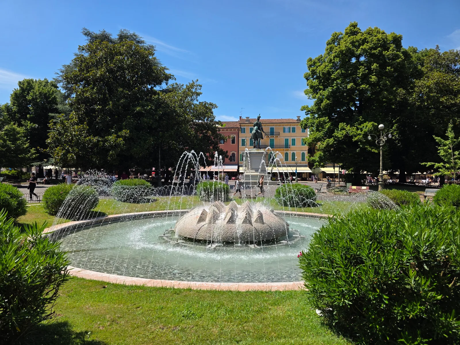 Interior at Statua di Vittorio Emanuele II Verona — travel photo