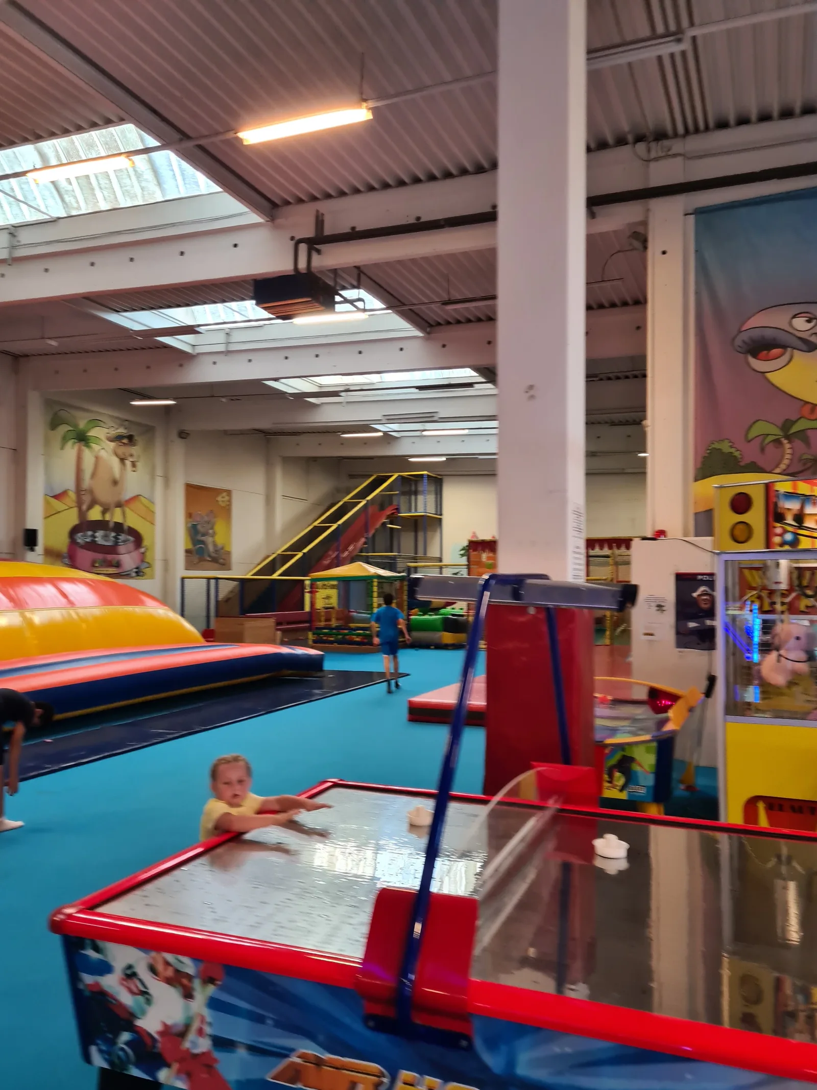 Atmosphere at FUN 4 KIDS Vienna — travel photo
