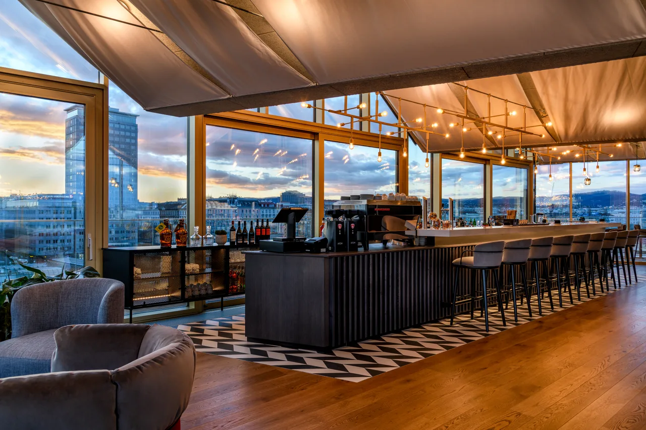 Istros Rooftop Bar & Terrace — romantic guide Vienna