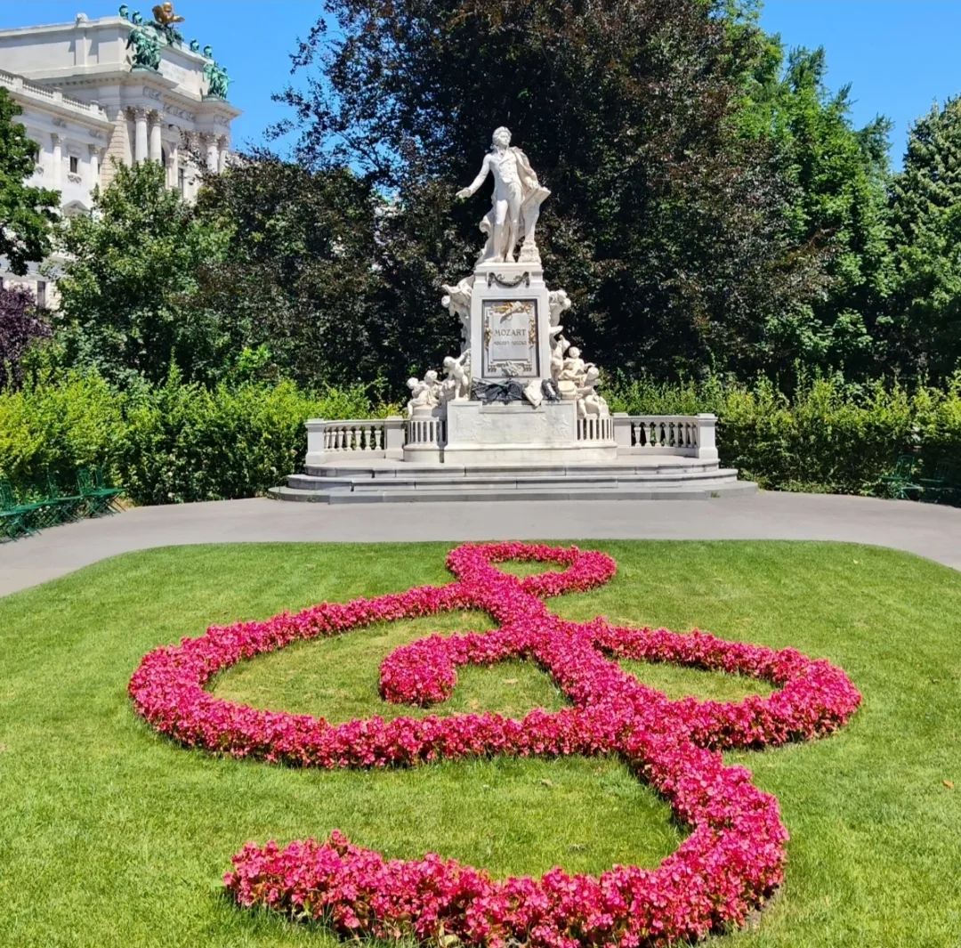 Mozart Monument