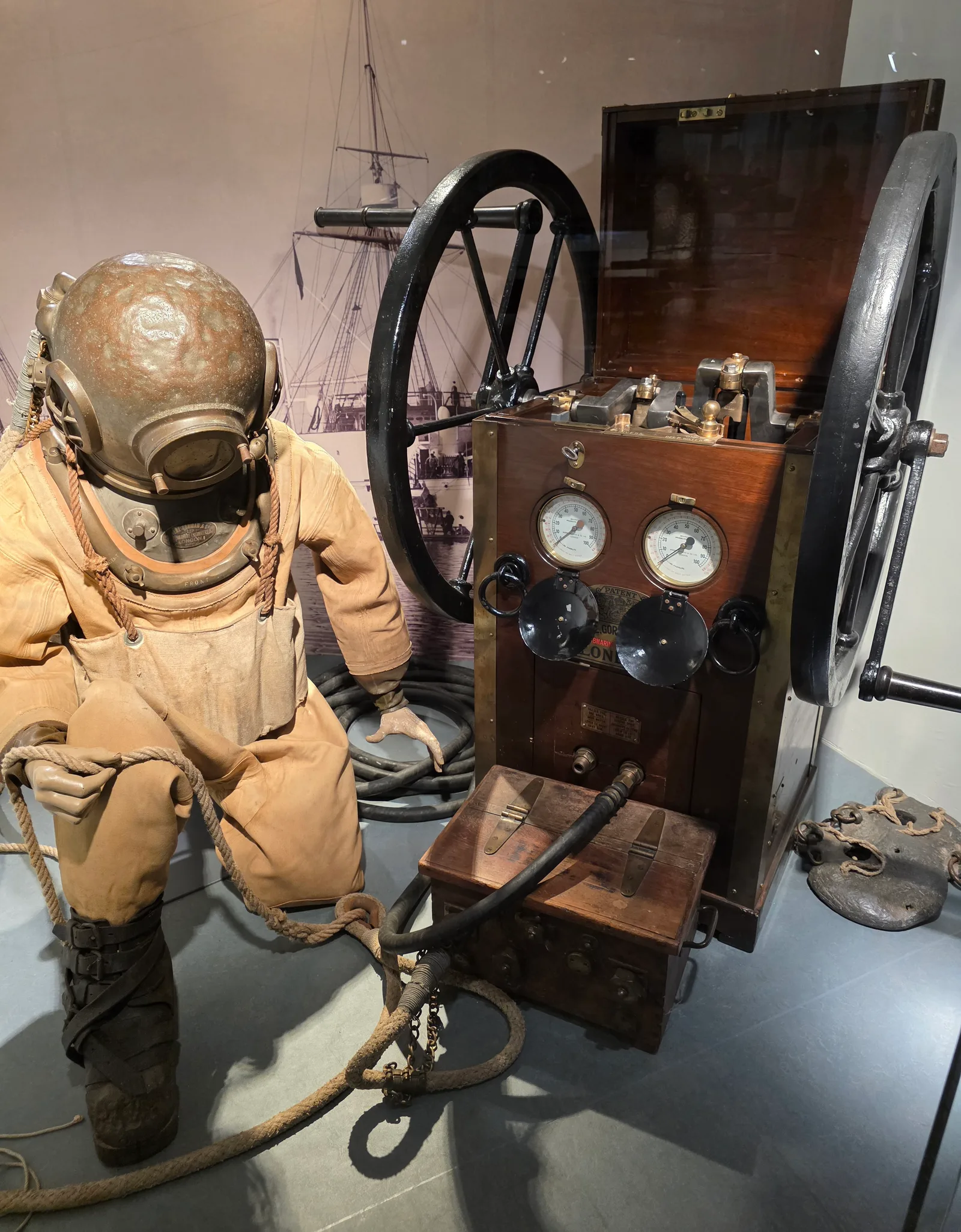 Details at Museum of Military History Vienna — travel photo
