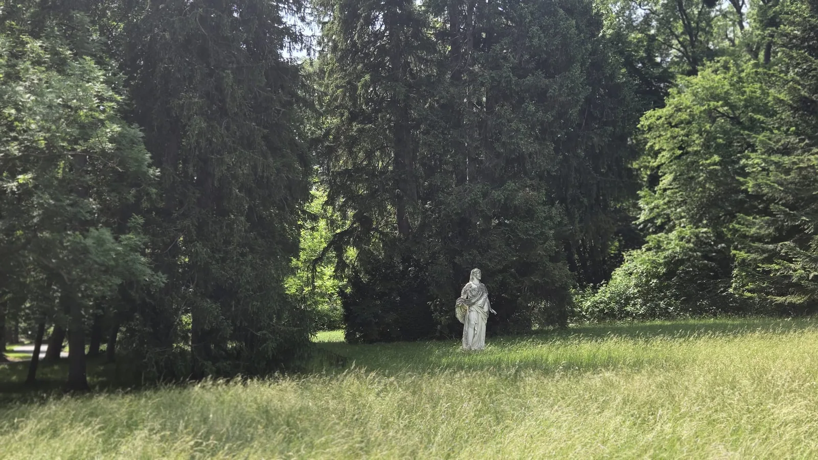 Atmosphere at Pötzleinsdorfer Schlosspark Vienna — travel photo