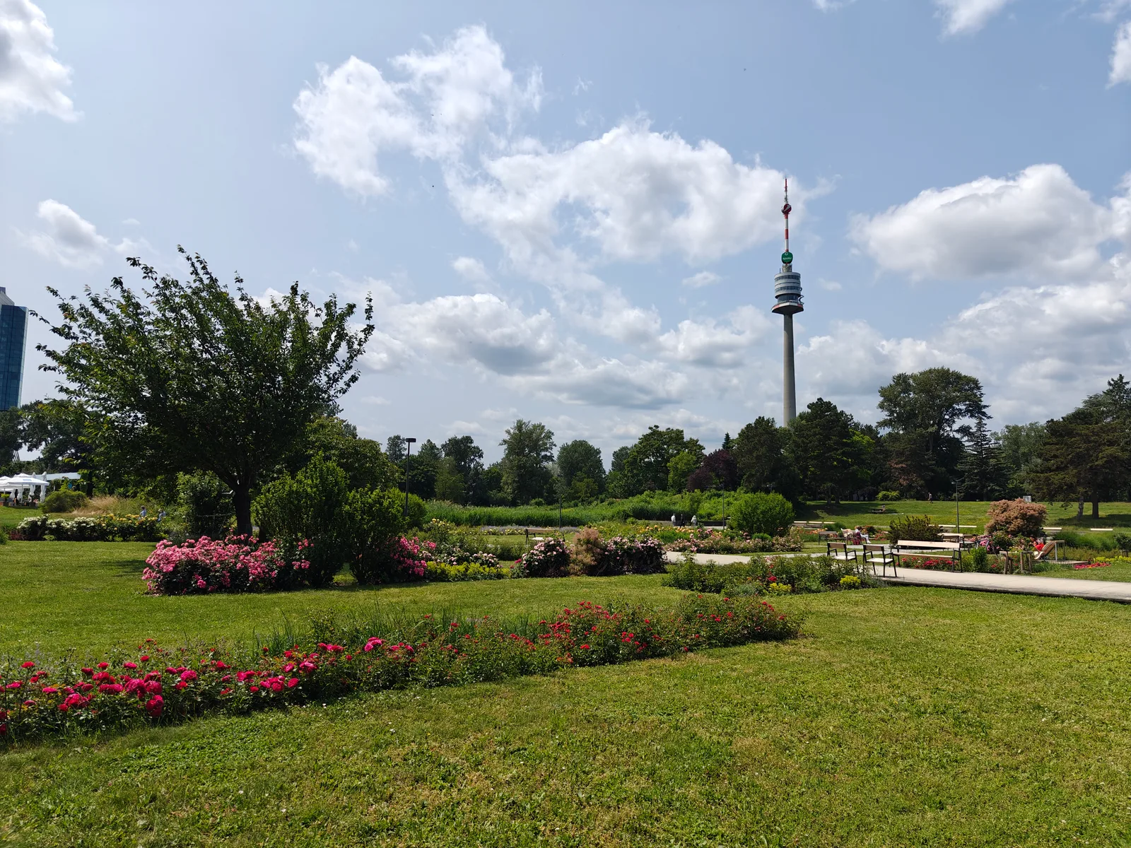 Details at Sparefroh-Spielplatz Vienna — travel photo