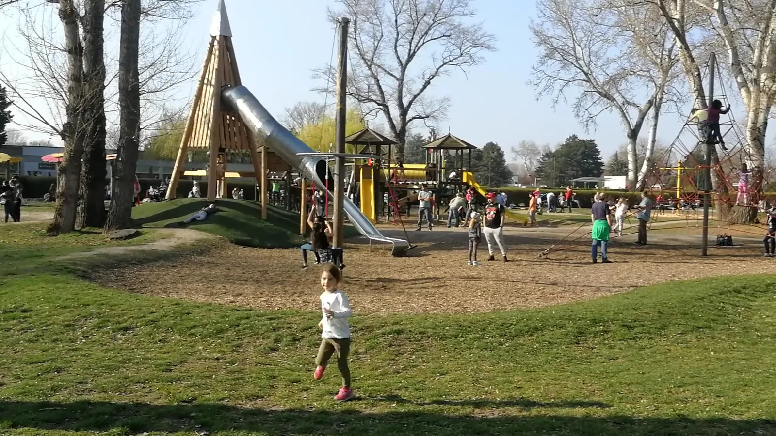 Atmosphere at Sparefroh-Spielplatz Vienna — travel photo