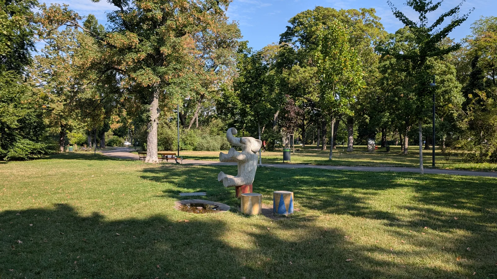 Atmosphere at Swiss Garden Vienna — travel photo
