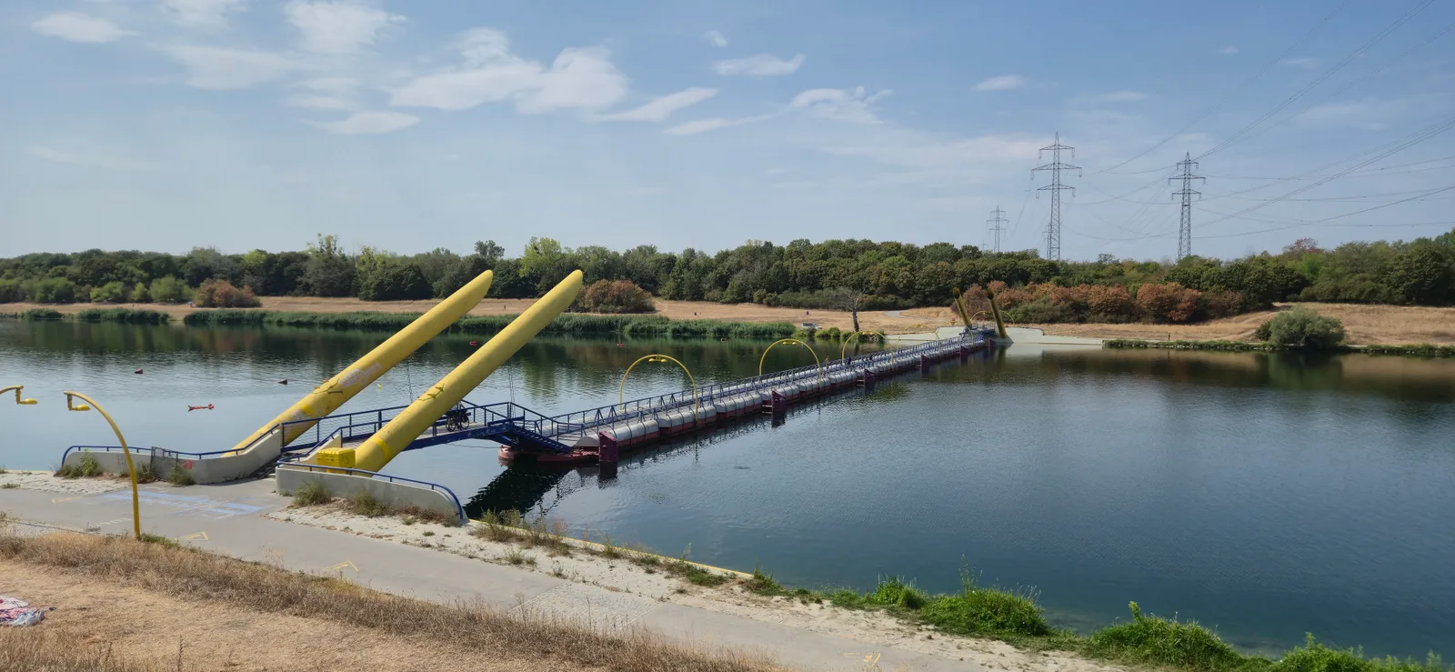 Main view at Waluliso Bridge Vienna — travel photo
