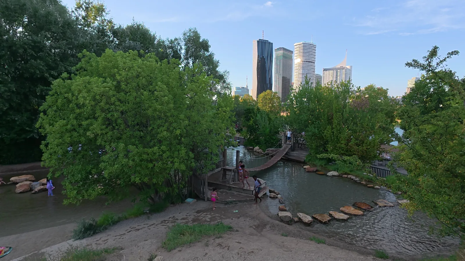Main view at Wasserspielplatz Donauinsel Vienna — travel photo