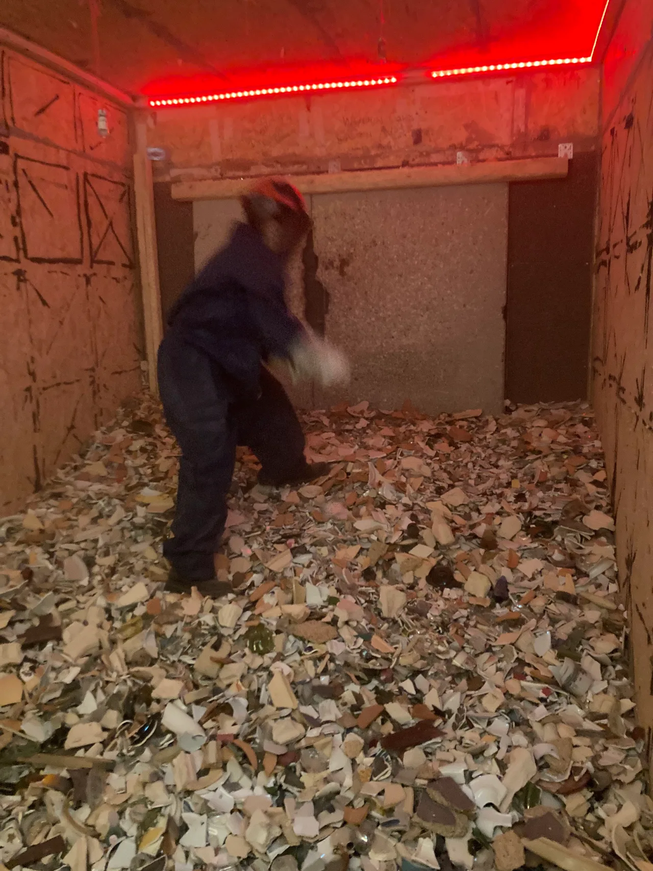 WUTSTOCK - Wiener Wutraum (Rage Room) — family guide Vienna