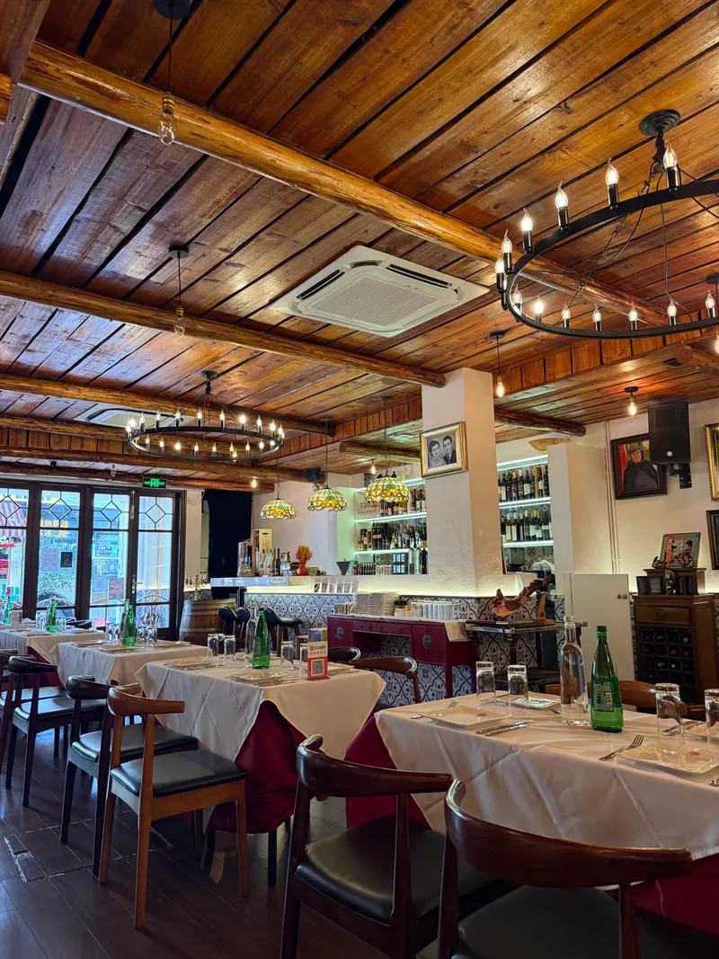 AMÁLIA PORTUGUESE RESTAURANT | 葡悅正宗葡國菜
