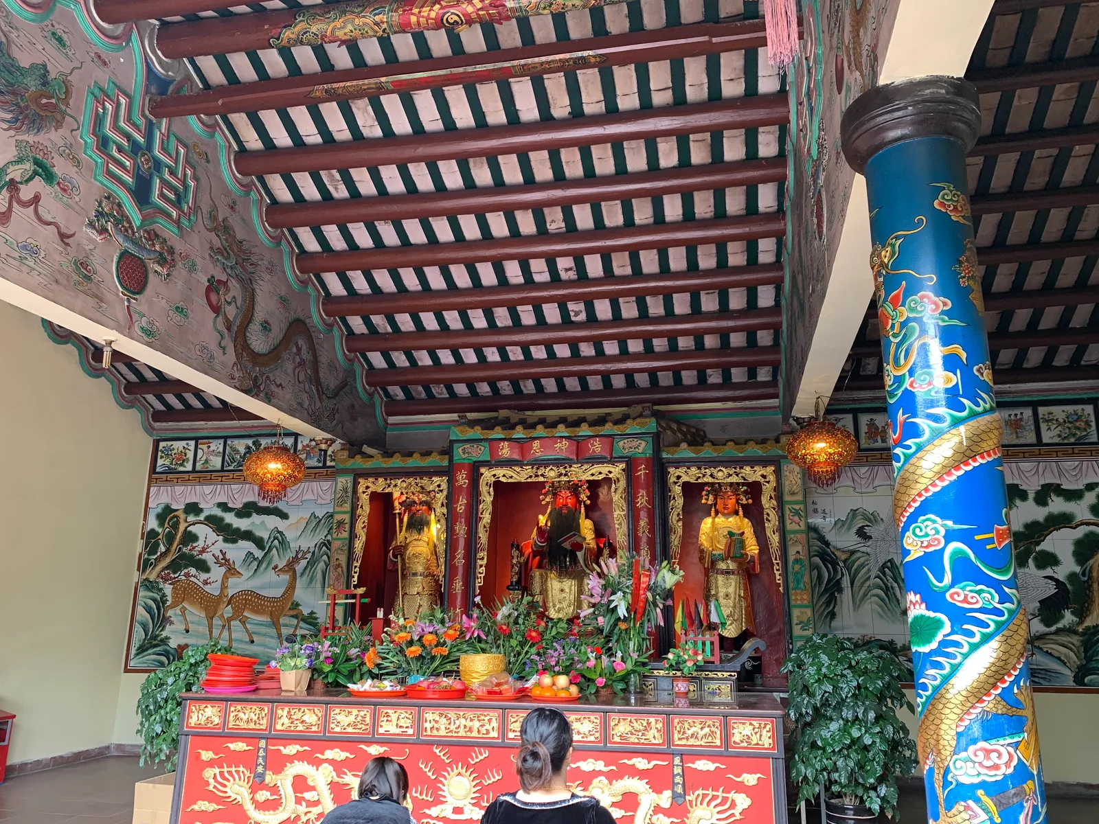 Details at Bailian Cave Zhuhai — travel photo