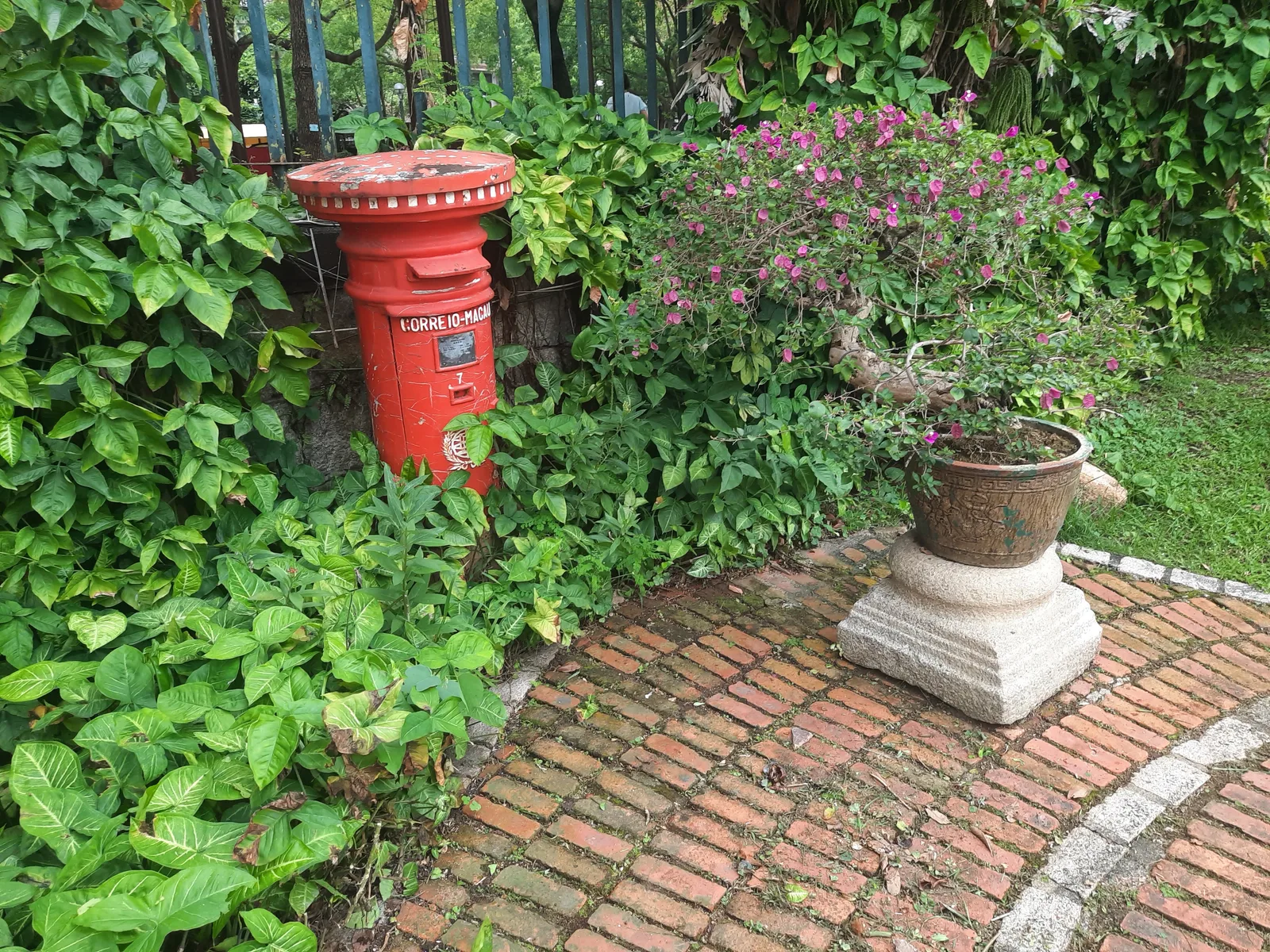 Atmosphere at Casa Garden Zhuhai — travel photo