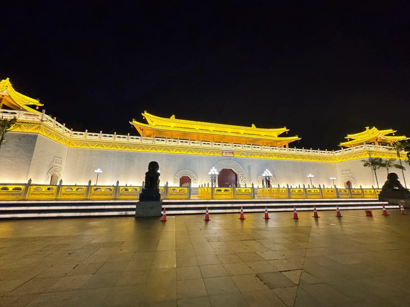 Atmosphere at Jiuzhou City Zhuhai — travel photo