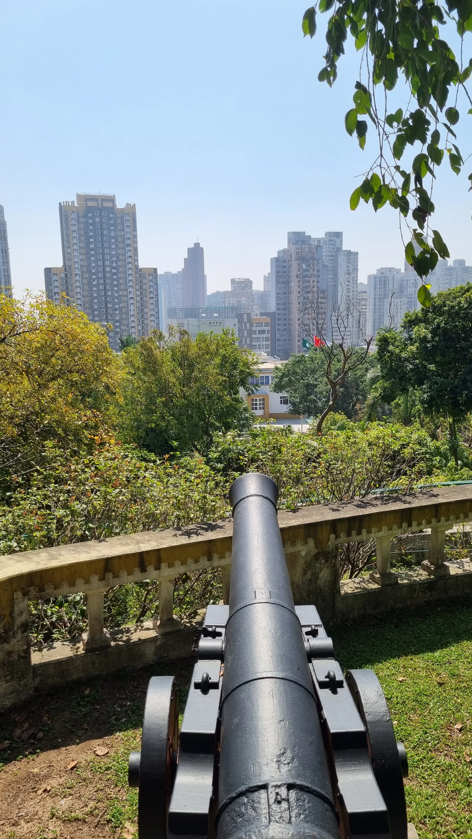 Atmosphere at Mong-Ha Fort Zhuhai — travel photo