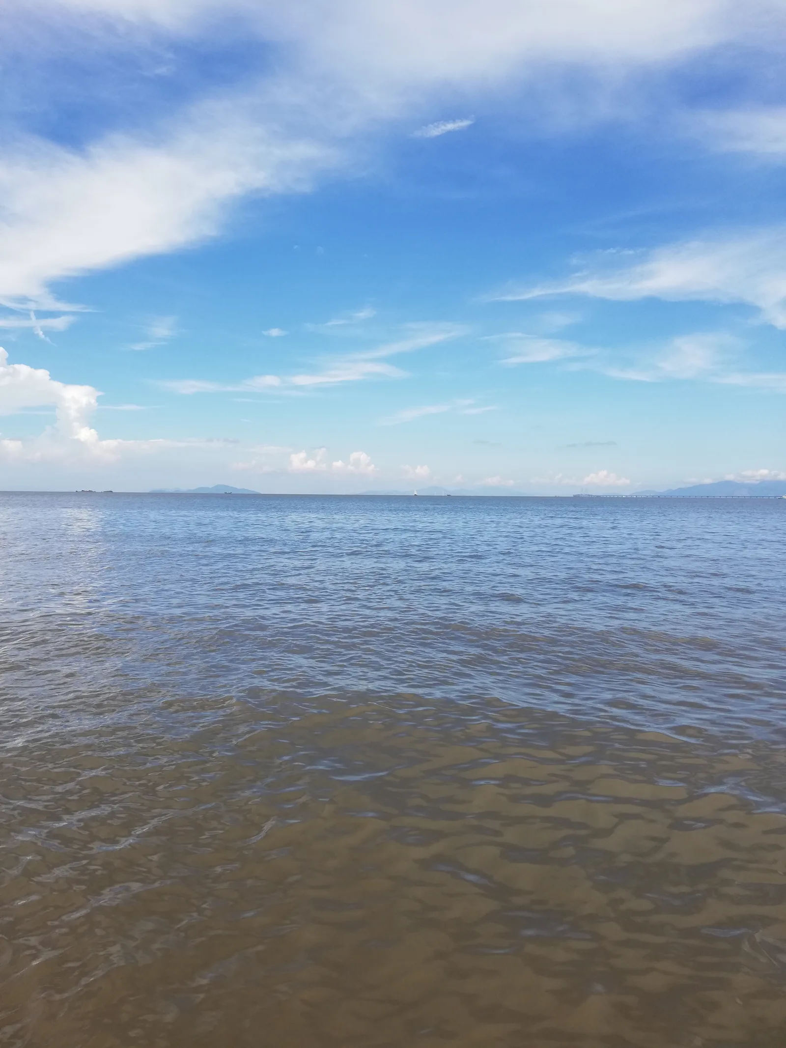 Interior at 海滨泳场 Zhuhai — travel photo