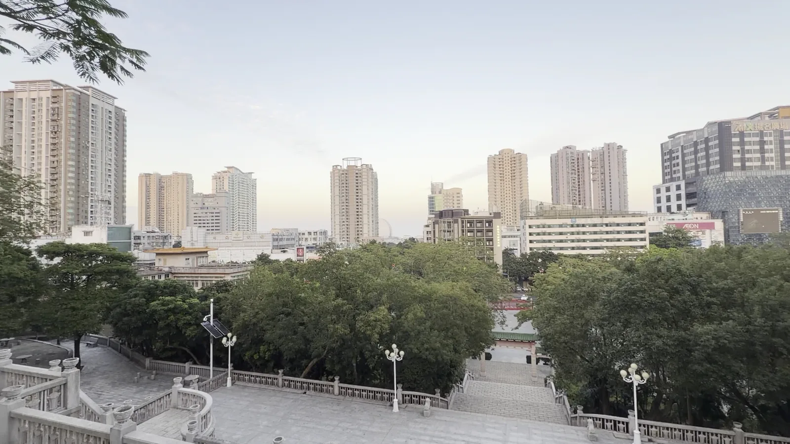 Atmosphere at 珠海烈士陵园 Zhuhai — travel photo