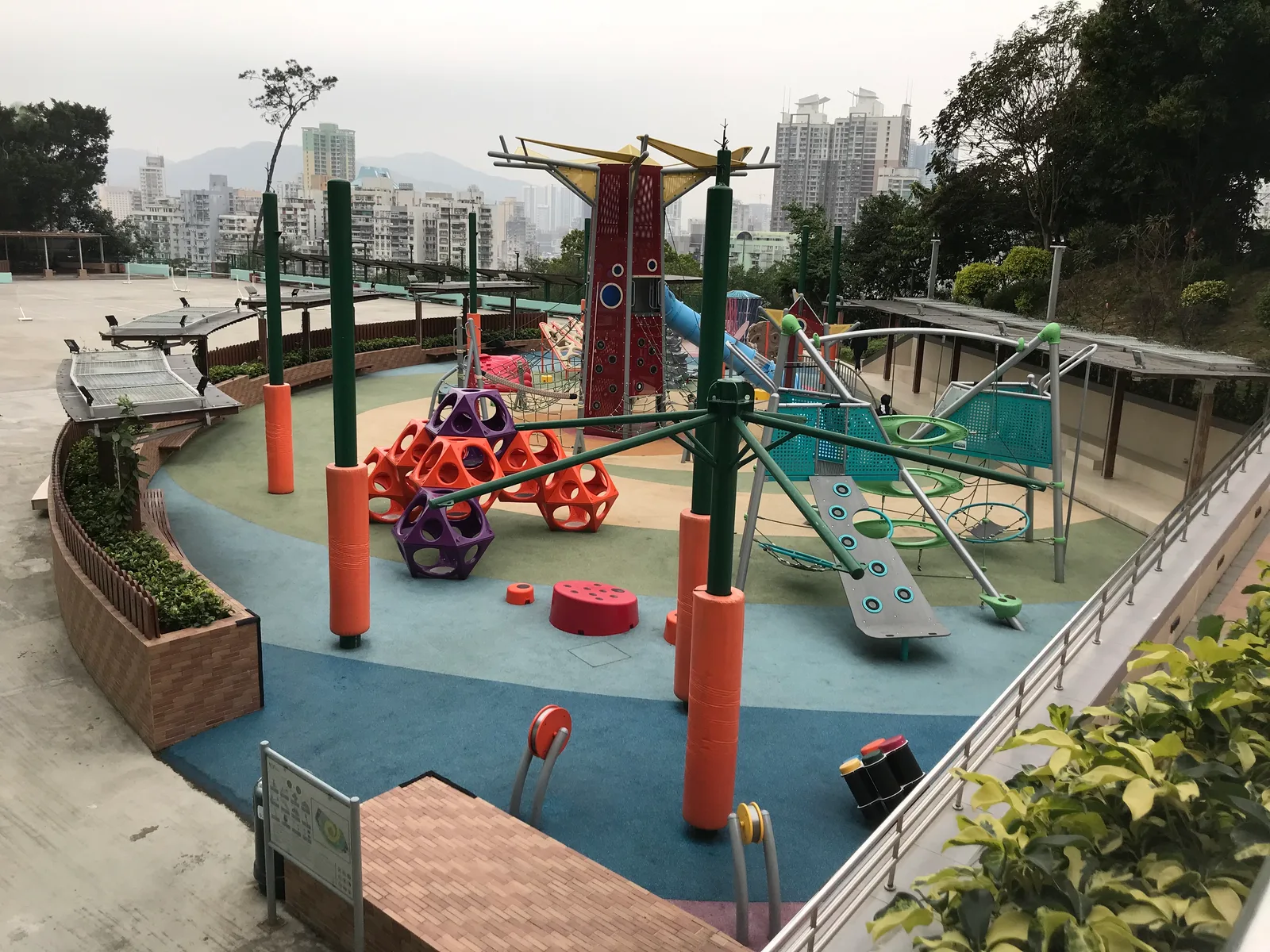 Main view at Public Playground Zhuhai — travel photo