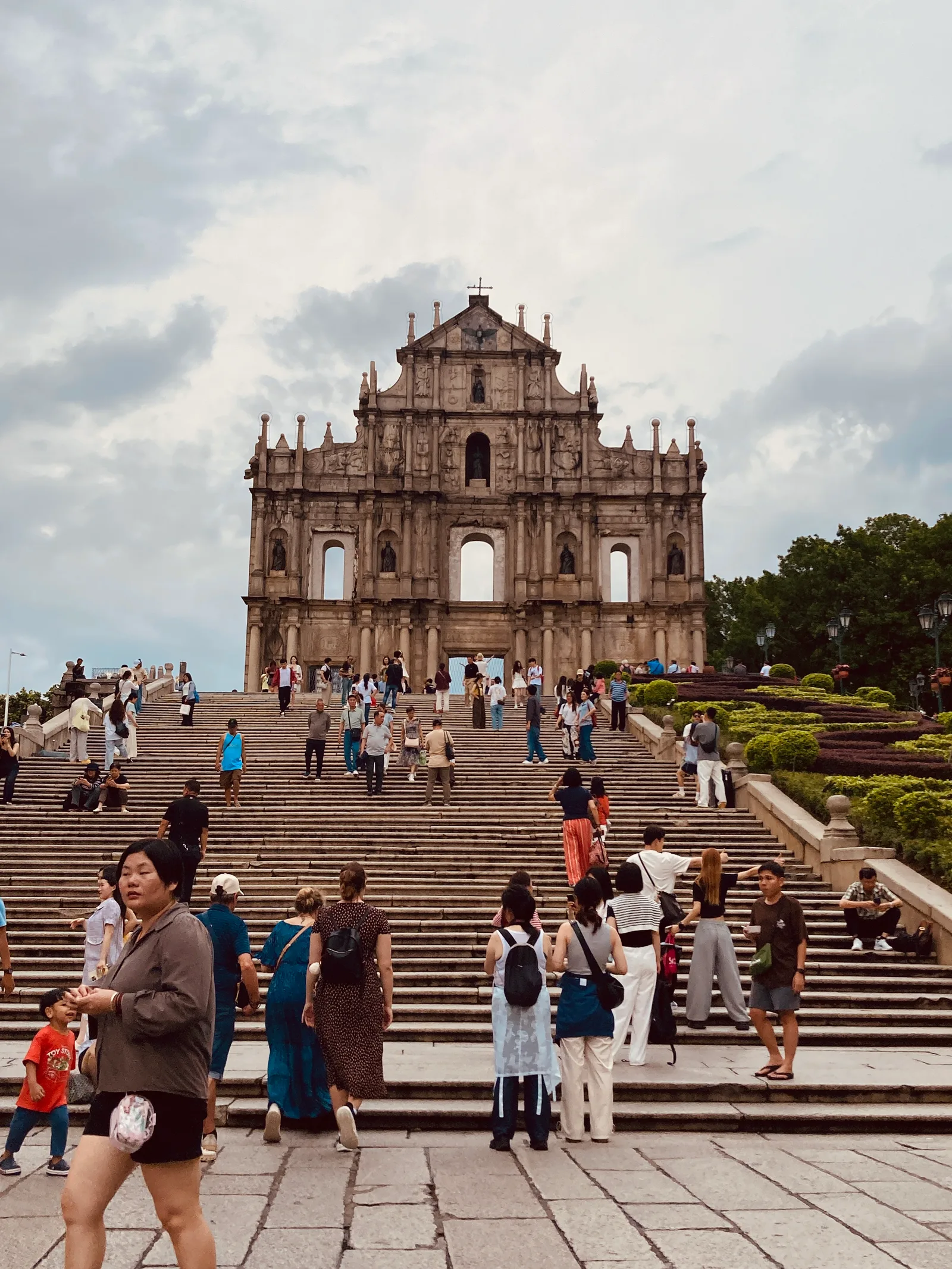 Atmosphere at Ruins of Saint Paul's Zhuhai — travel photo