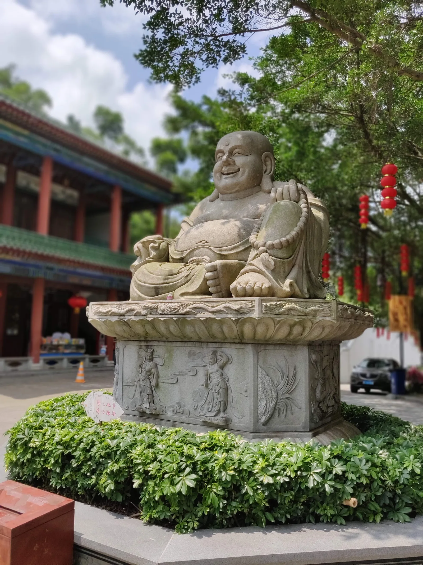 Details at Shixi Park Zhuhai — travel photo
