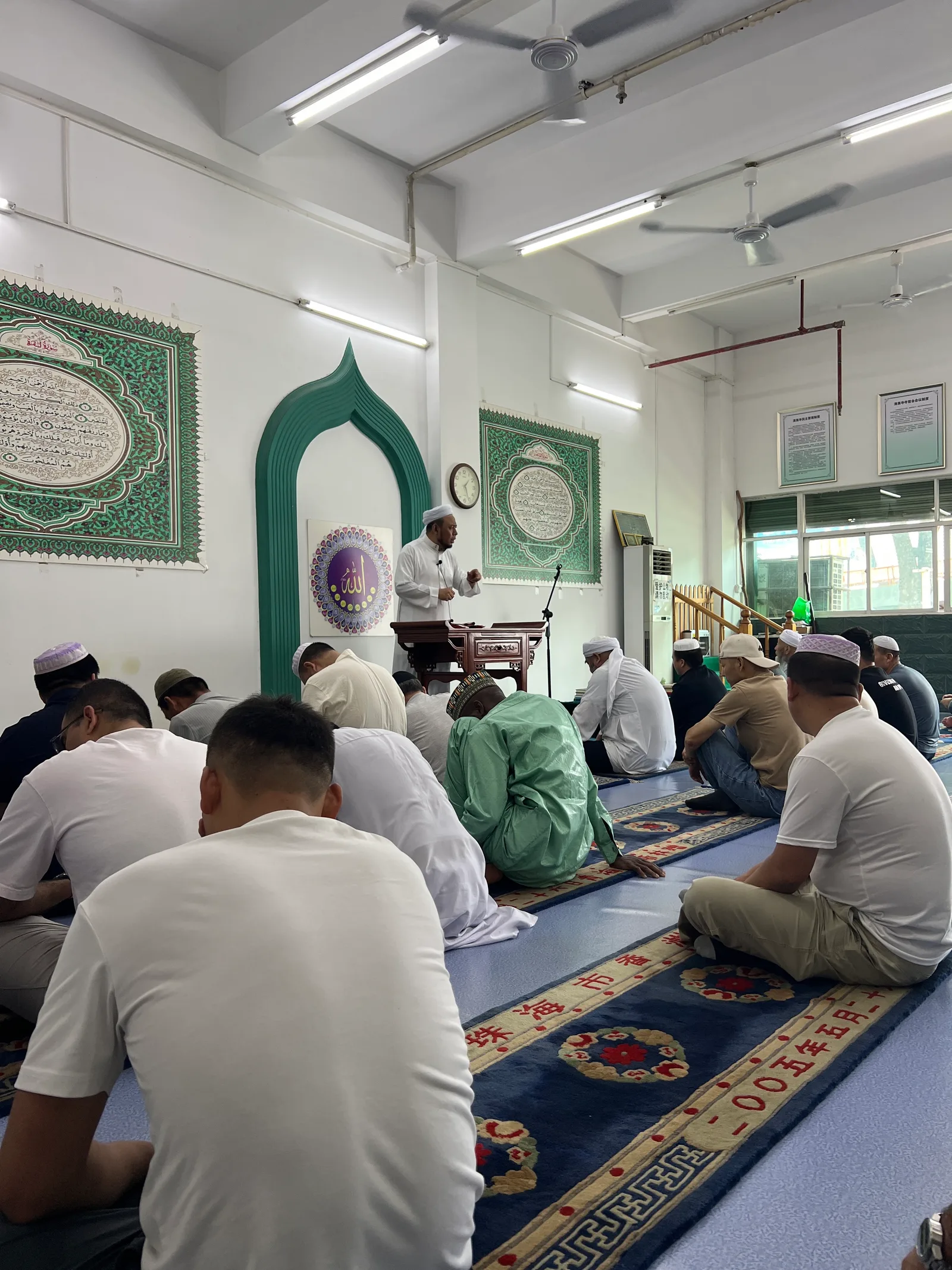 Details at Zhuhai Xiangzhou Mosque Zhuhai — travel photo
