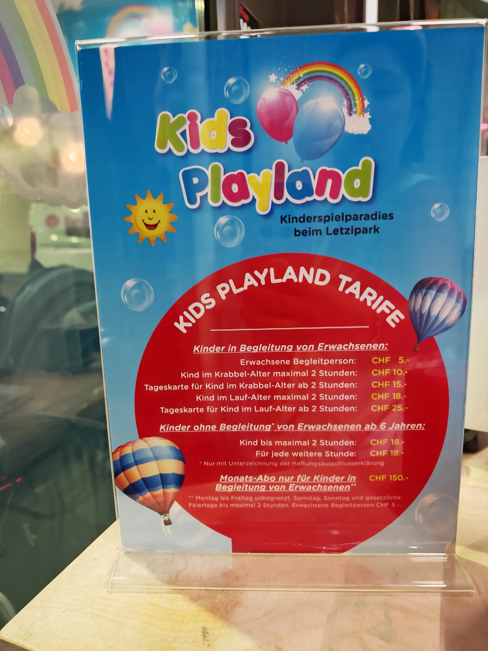 Main view at KIDS PLAYLAND Zürich Indoor Kinderspielparadies Zurich — travel photo