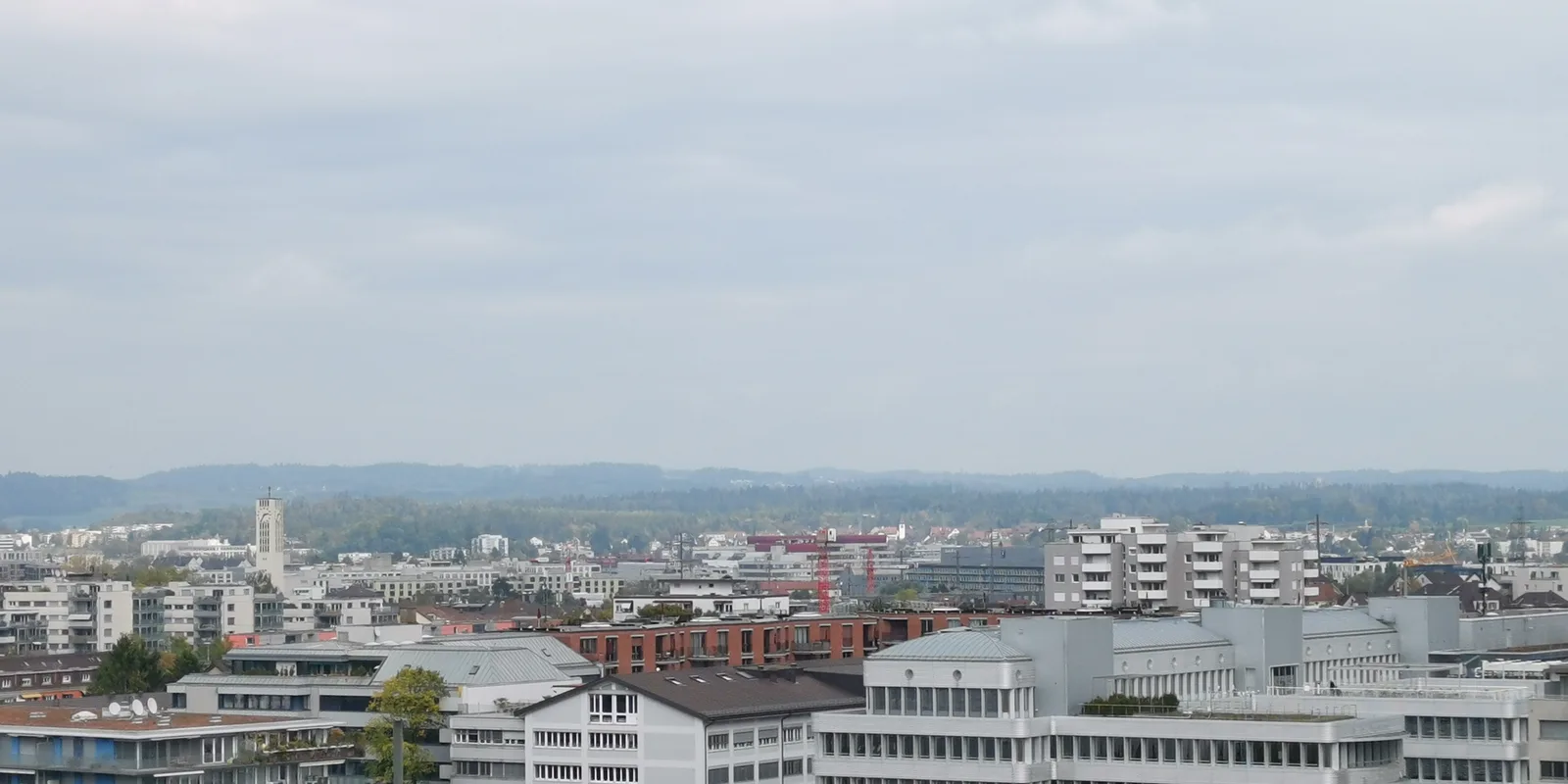 Atmosphere at Oerliker Park Turm aka "Blauer Turm" Zurich — travel photo