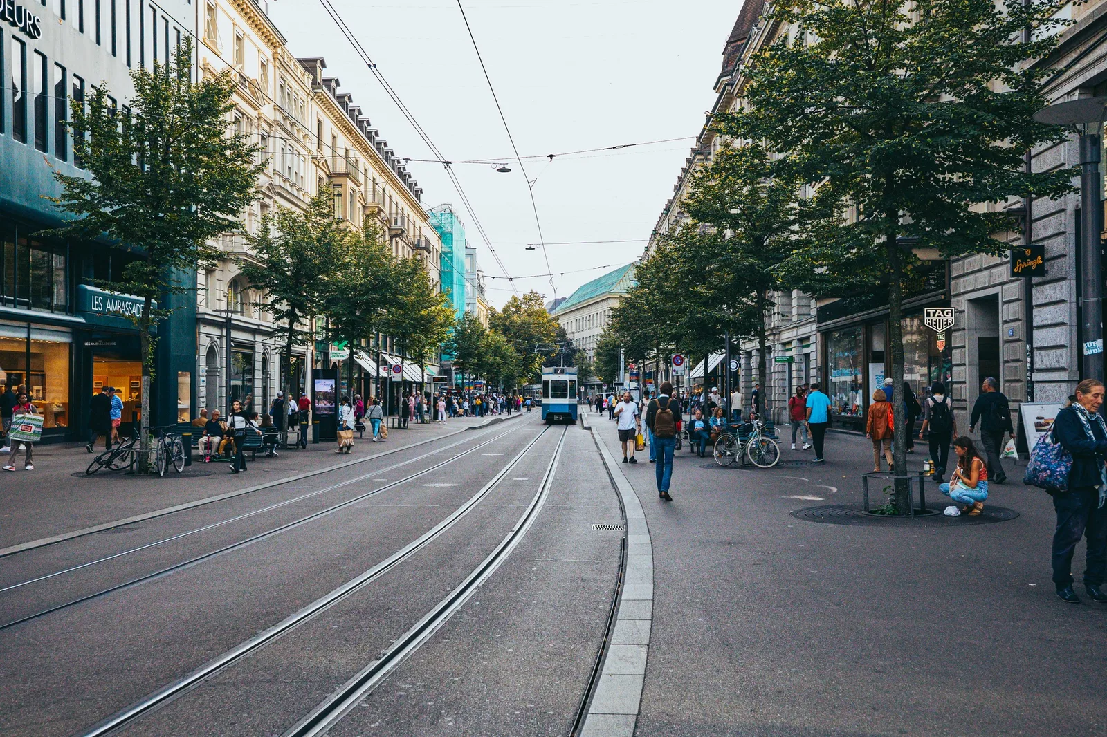 Details at Paradeplatz Zurich — travel photo