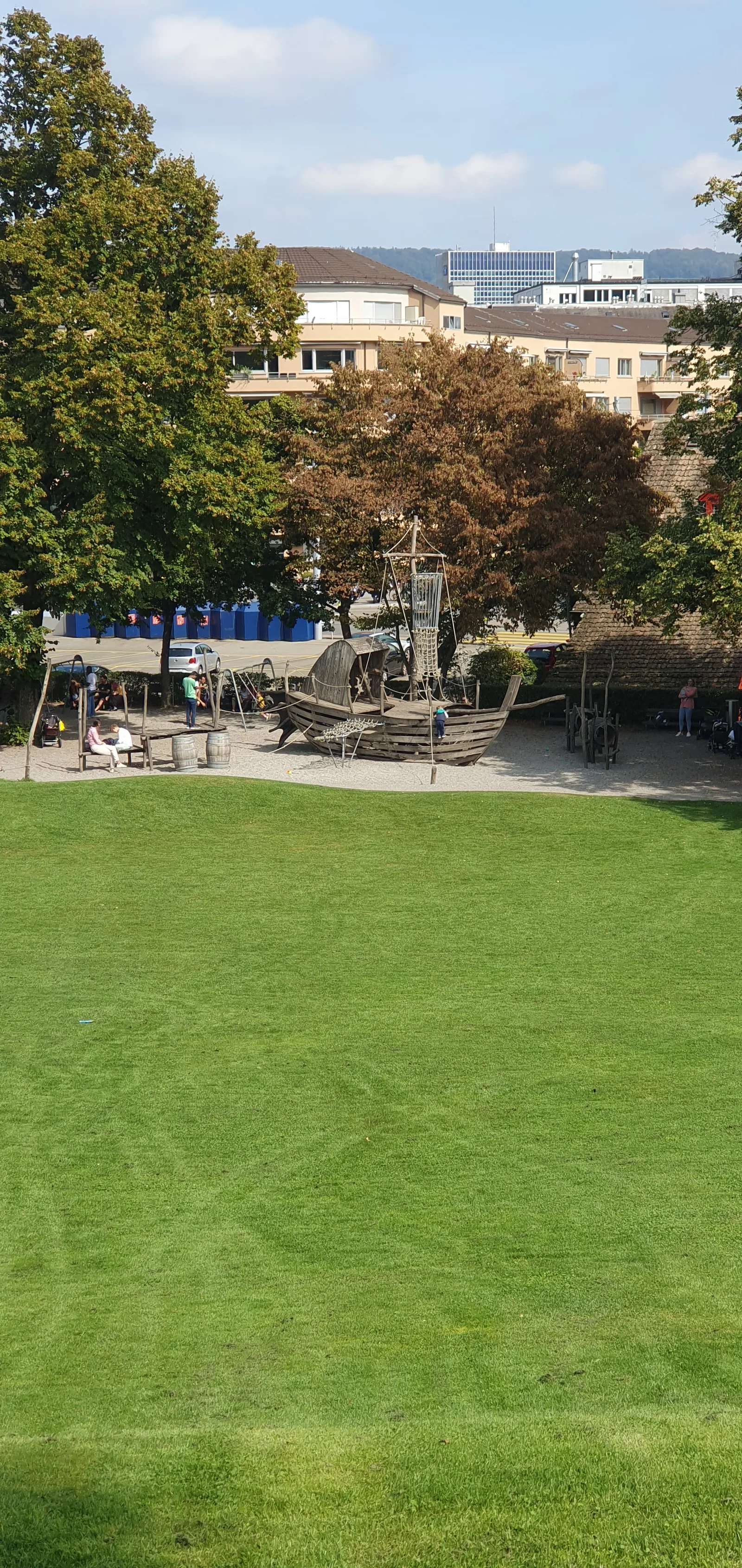 Details at Spielplatz Kollerwiese Zurich — travel photo