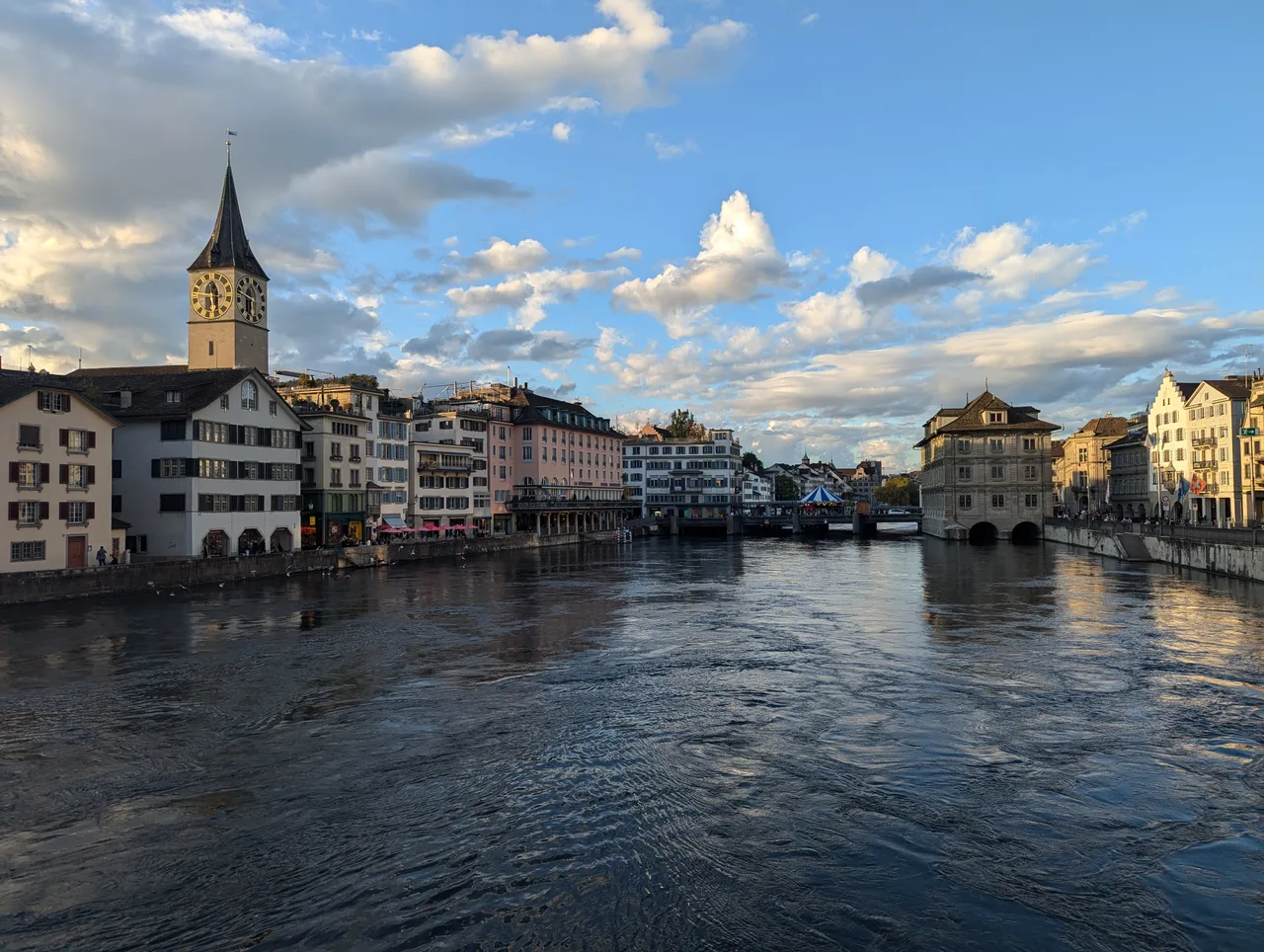 Spielplatz & Liegewiese beim Lindenhof