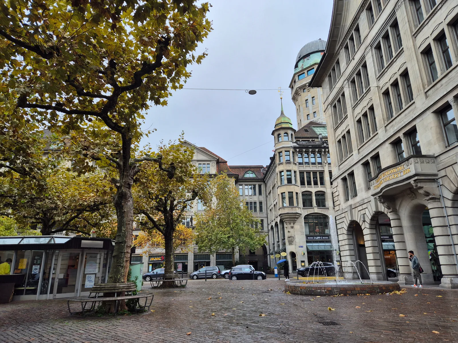Main view at Werdmühleplatz Zurich — travel photo
