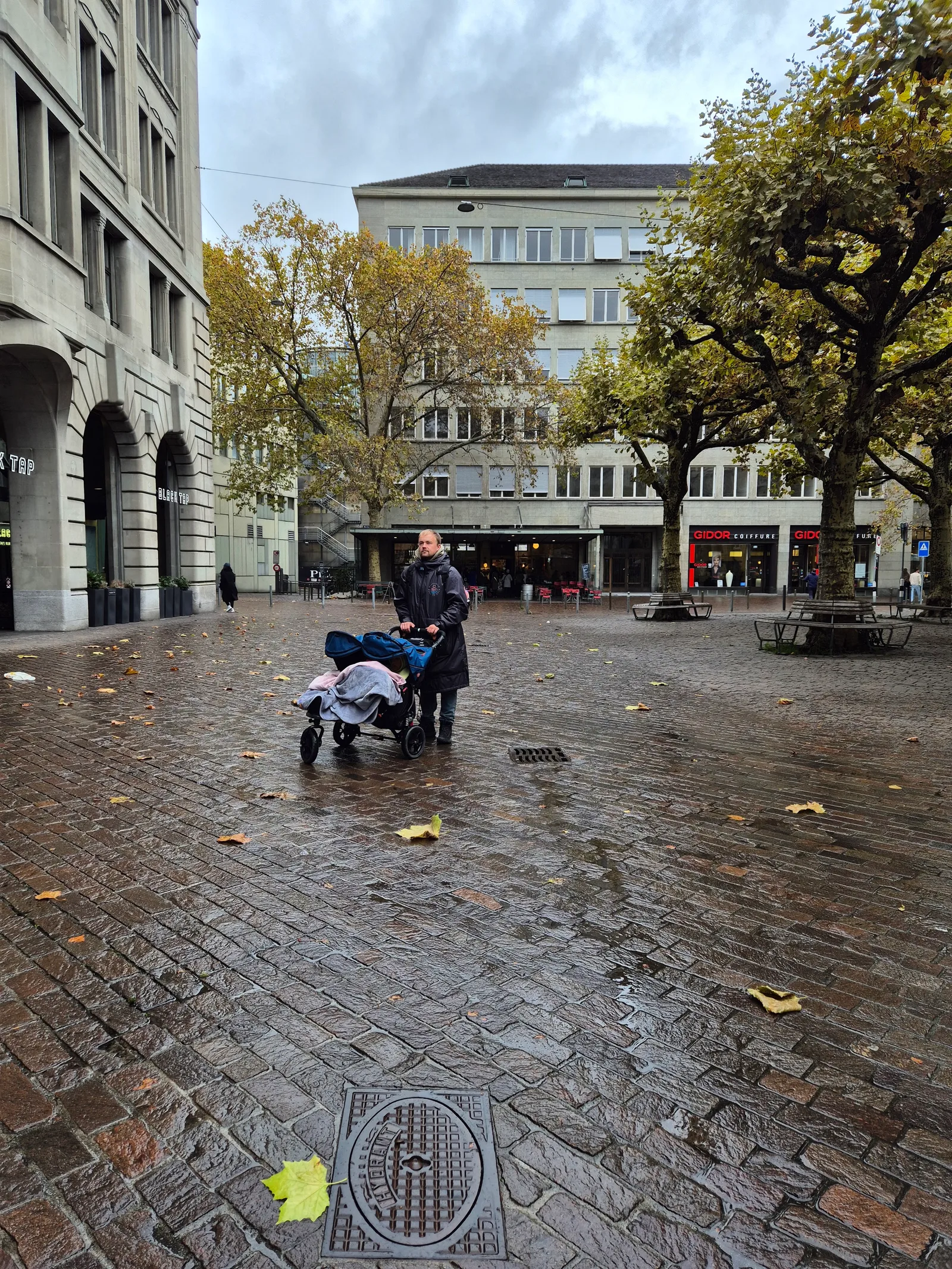 Atmosphere at Werdmühleplatz Zurich — travel photo
