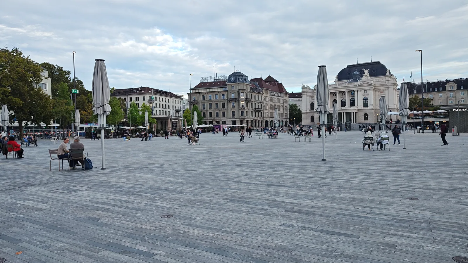 Main view at Zürich Opera House Zurich — travel photo
