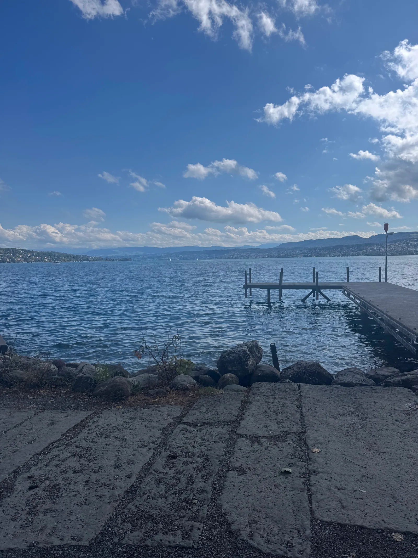 Main view at Zürichhorn Zurich — travel photo